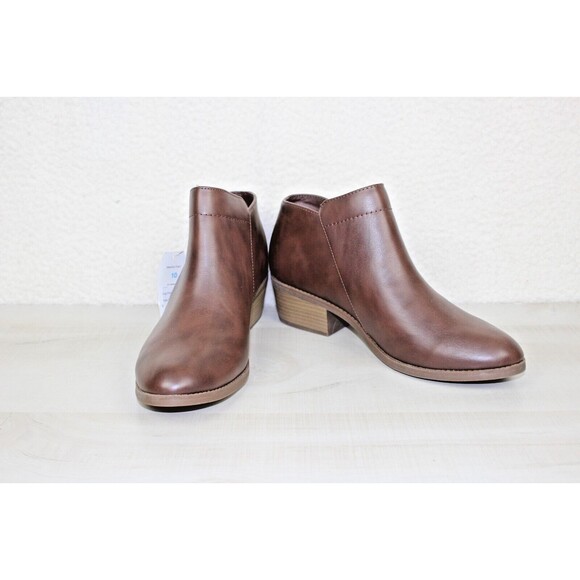 Time and Tru Women's Size 10 Bootie Boots Brown Zipper Side Heel Memory Foam New - Picture 1 of 11